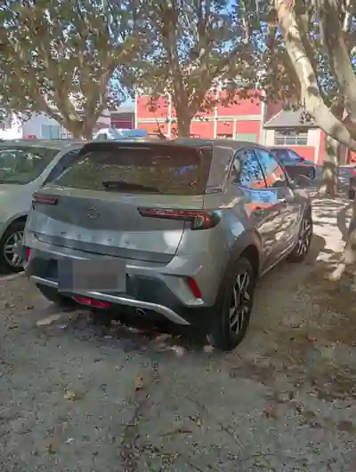 Opel Mokka 2023 — foto 3 de 6