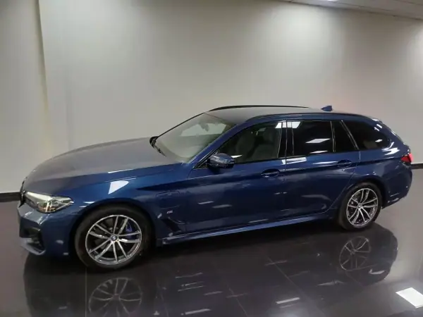 BMW 530e e Pack Desportivo M 2021 Hybrid Plug-In