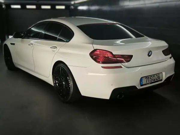 BMW 640 Gran Coupé 2015 - 26950 EUR, 232000 km - AUTO.MOTO.pt - 232000km - foto 11 de 47