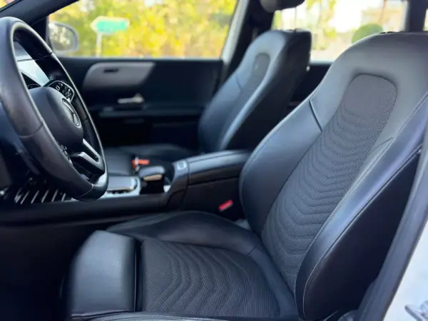 Mercedes-Benz B 180 2019 - 23999 EUR, 120000 km - 120000km - foto 8 de 15