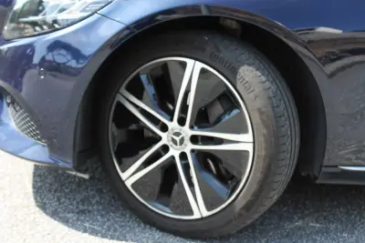 Mercedes-Benz C 300 2020 - 28990 EUR, 128000 km - AUTO.MOTO.pt - 128000km - foto 14 de 36