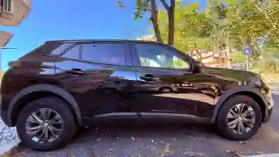 Peugeot 2008 2021 - 16000 EUR, 66552 km - 66552km - foto 3 de 12