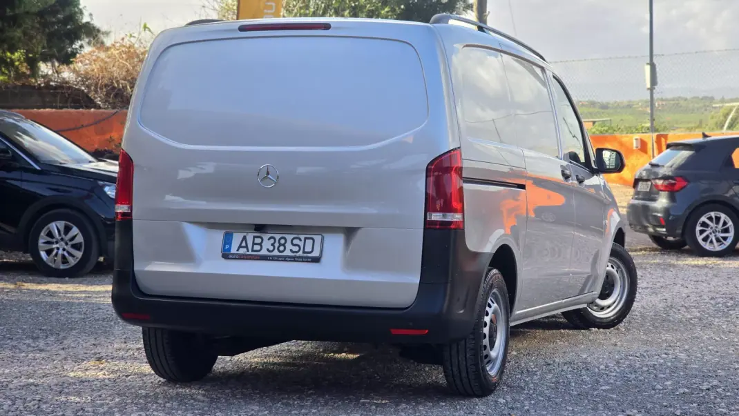 Mercedes-Benz Vito 2020 - 18950 EUR, 116100 km - 116100km - foto 3 de 20