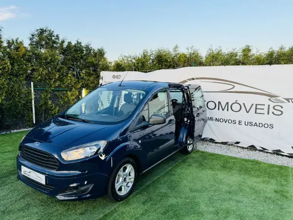 Ford Tourneo Courier 2017 - 9990 EUR, 168856 km - AUTO.MOTO.pt - 168856km - foto 16 de 47