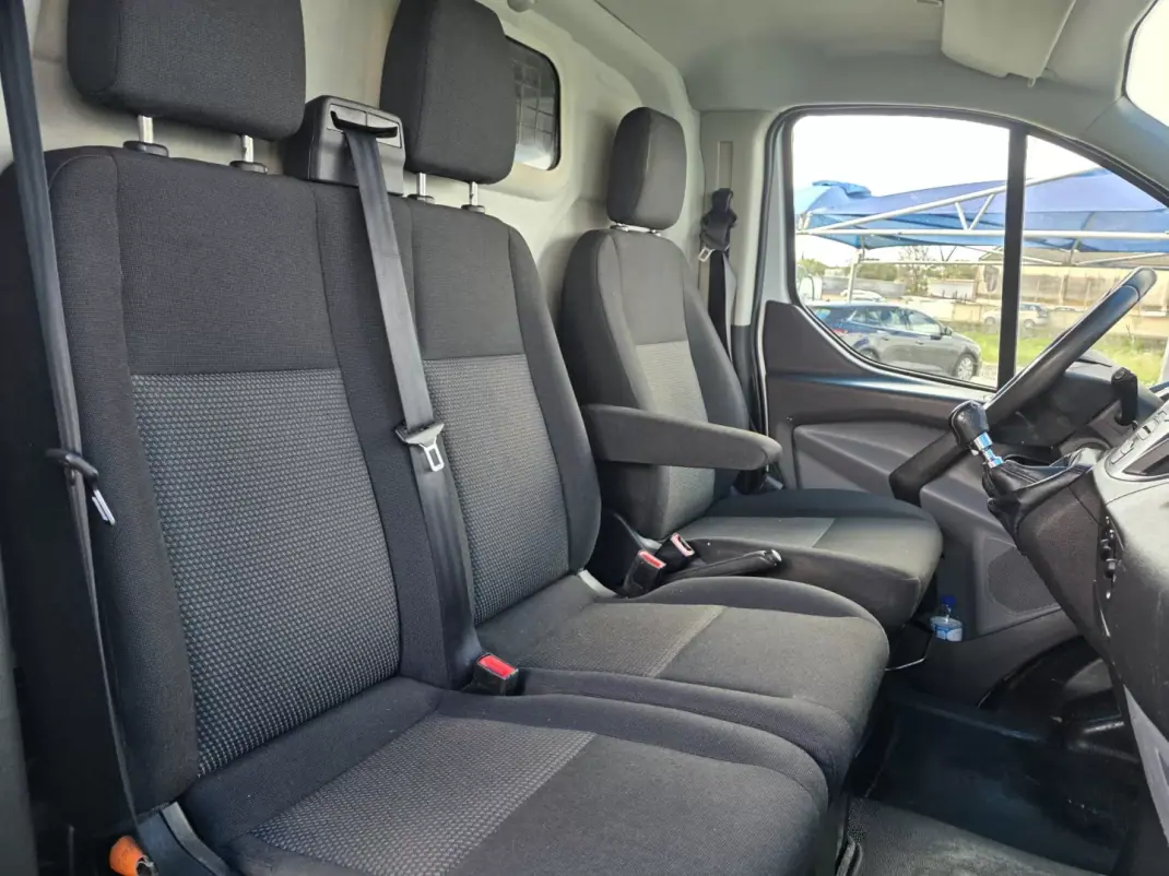 Ford Transit Custom 2015 - 13990 EUR, 148160 km - AUTO.MOTO.pt - 148160km - foto 14 de 19