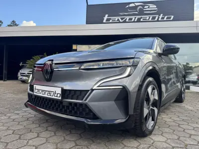 Renault Mégane E-Tech 2022 - 22500 EUR, 73000 km - AUTO.MOTO.pt - 73000km - foto 22 de 36