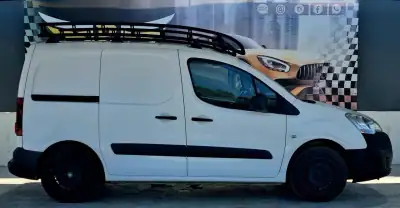 Citroën BERLINGO VAN XL 1.5 BLUE HDI 3 LUGARES 2018 - 9500 EUR, 149000 km - AUTO.MOTO.pt - 149000km - foto 3 de 12