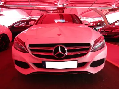 Mercedes-Benz C 200 2016 - 22950 EUR, 178591 km - foto 1 de 15