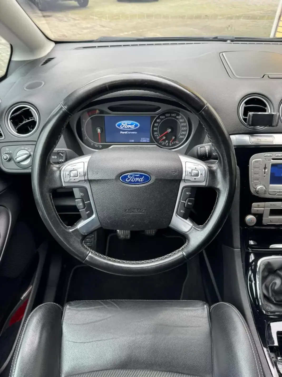Ford S-Max 2010 - 11900 EUR, 154000 km - AUTO.MOTO.pt - 154000km - foto 9 de 16