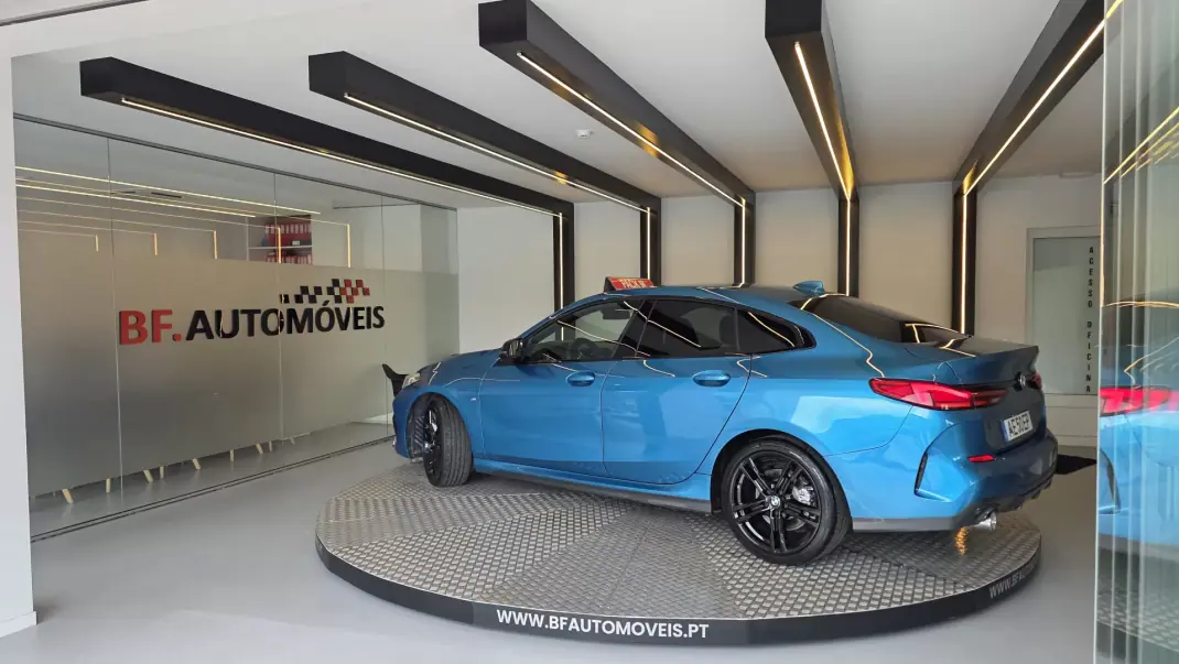 BMW 216 Gran Coupé 2020 - 24900 EUR, 75221 km - AUTO.MOTO.pt - 75221km - foto 15 de 61