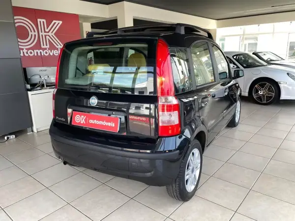 Fiat Panda 2004 - 3250 EUR, 197772 km - AUTO.MOTO.pt - 197772km - foto 11 de 31