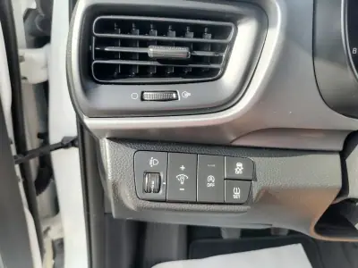 Kia Stonic 2022 - 14900 EUR, 71342 km - AUTO.MOTO.pt - 71342km - foto 7 de 20