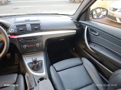 BMW 118 2012 - 13900 EUR, 250000 km - AUTO.MOTO.pt - 250000km - foto 26 de 31