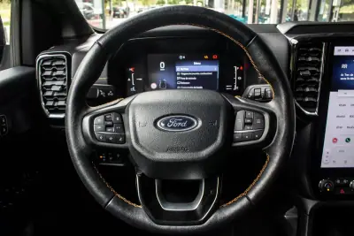 Ford Ranger 2024 - 49990 EUR, 51101 km - AUTO.MOTO.pt - 51101km - foto 14 de 46