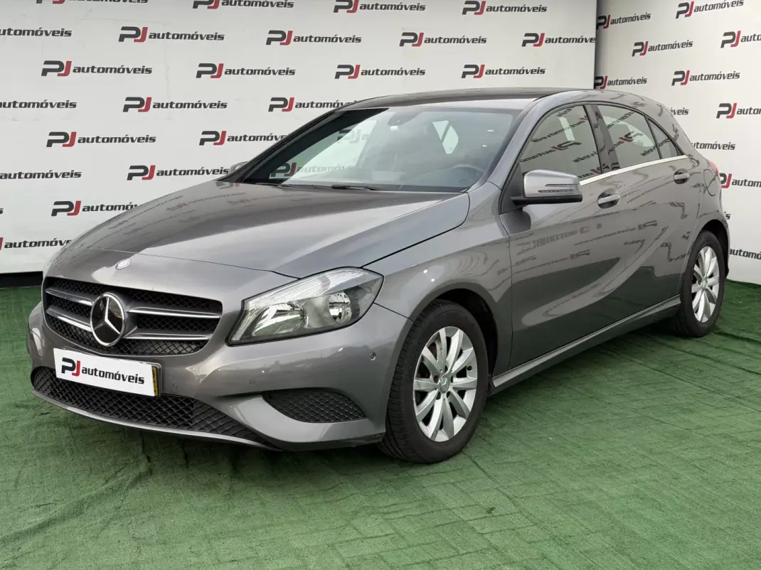 Mercedes-Benz A 180 2015 - 15990 EUR, 159668 km - AUTO.MOTO.pt - 159668km - foto 1 de 7