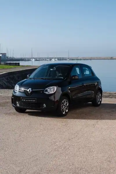 Renault Twingo 2020 - 10000 EUR, 80000 km - AUTO.MOTO.pt - 80000km - foto 2 de 11