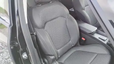 Renault Scénic 2017 - 12990 EUR, 172302 km - AUTO.MOTO.pt - 172302km - foto 28 de 38