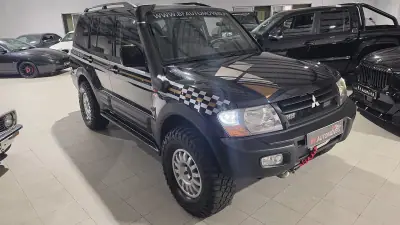 Mitsubishi Pajero 2000 - 22500 EUR, 387561 km - AUTO.MOTO.pt - 387561km - foto 5 de 50