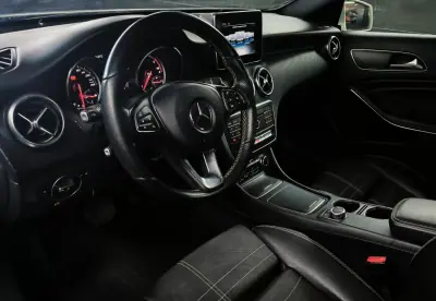 Mercedes-Benz A 160 2016 - 18950 EUR, 66530 km - AUTO.MOTO.pt - 66530km - foto 17 de 31