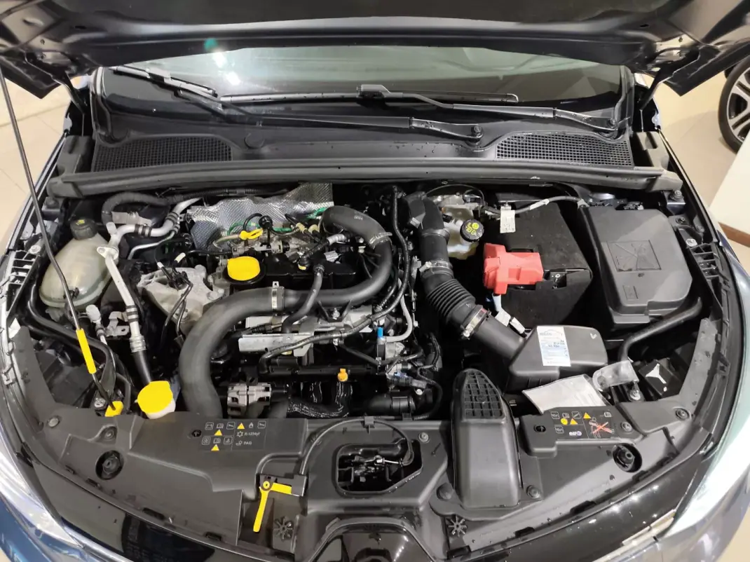 Renault Clio 2020 - 13990 EUR, 65000 km - AUTO.MOTO.pt - 65000km - foto 29 de 30