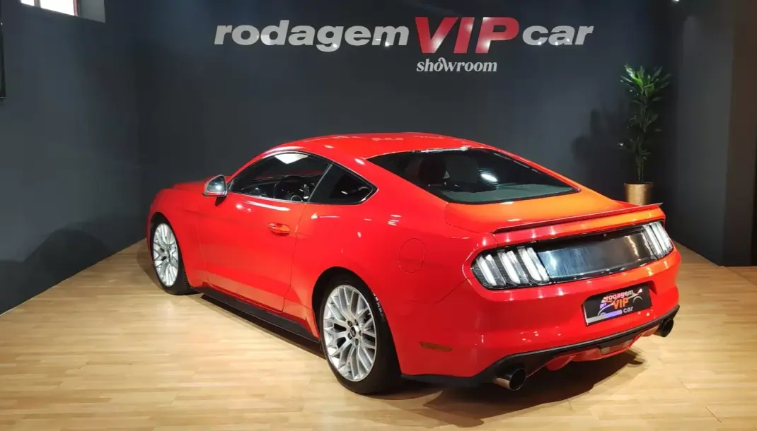 Ford Mustang 2016 - 31000 EUR, 188000 km - 188000km - foto 7 de 23