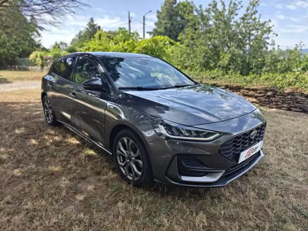 Ford Focus 2023 - 17990 EUR, 75650 km - AUTO.MOTO.pt - 75650km - foto 23 de 39
