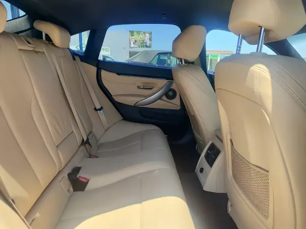 BMW 420 Gran Coupé 2018 - 22900 EUR, 247000 km - AUTO.MOTO.pt - 247000km - foto 14 de 26