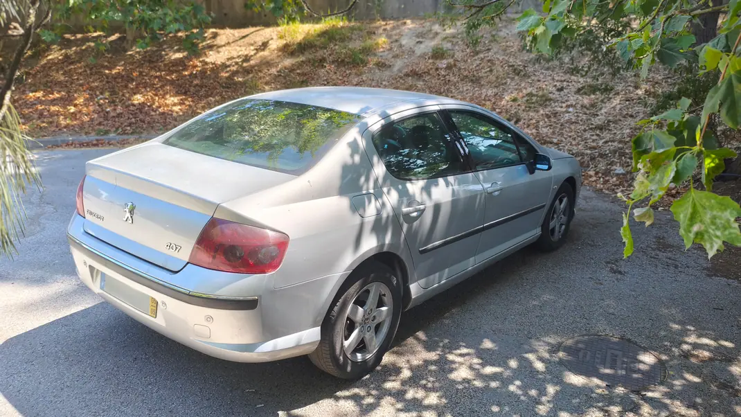 Peugeot 407 2005 - 3950 EUR, 355000 km - 355000km - foto 4 de 7
