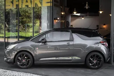 DS DS3 2017 - 11900 EUR, 94499 km - AUTO.MOTO.pt - 94499km - foto 2 de 36