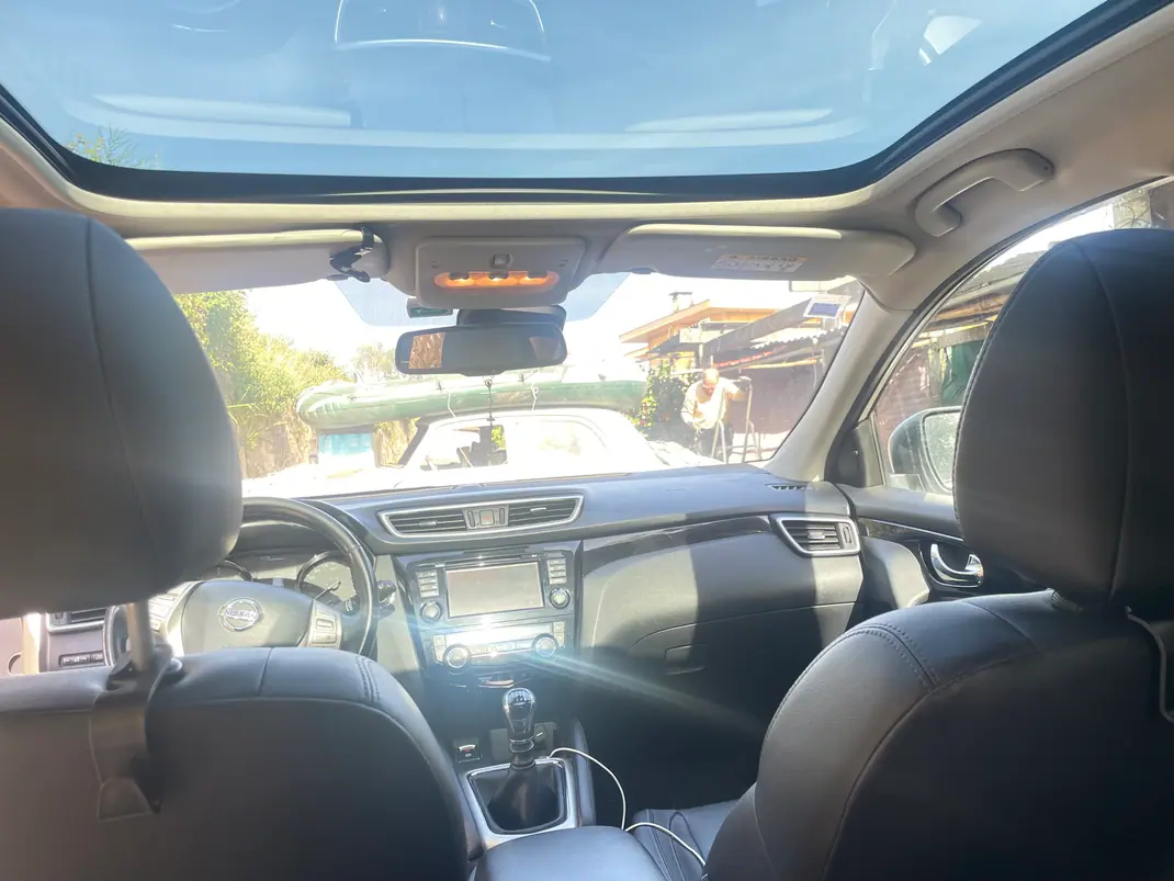 Nissan Qashqai 2017 - 13990 EUR, 216000 km - AUTO.MOTO.pt - 216000km - foto 6 de 8