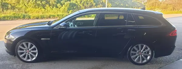 Jaguar XF Sportbrake 2015 - 19990 EUR, 179000 km - AUTO.MOTO.pt - 179000km - foto 8 de 29