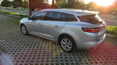 Renault Mégane Sport Tourer 2019 — foto 3 de 16