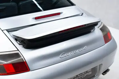 Porsche 911 1999 - 44950 EUR, 178000 km - AUTO.MOTO.pt - 178000km - foto 13 de 31