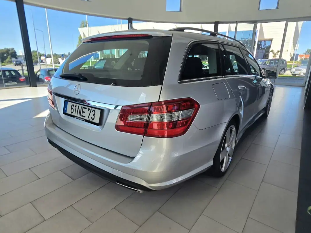 Mercedes-Benz E 200 2012 - 13990 EUR, 241526 km - 241526km - foto 6 de 25