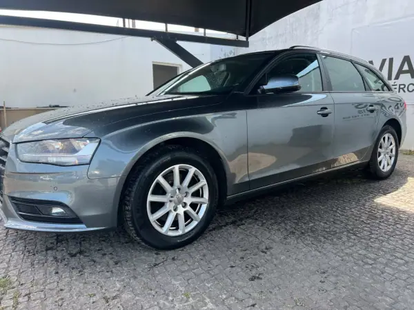 Audi A4 Avant 2016 - 16500 EUR, 219000 km - AUTO.MOTO.pt - 219000km - foto 2 de 12