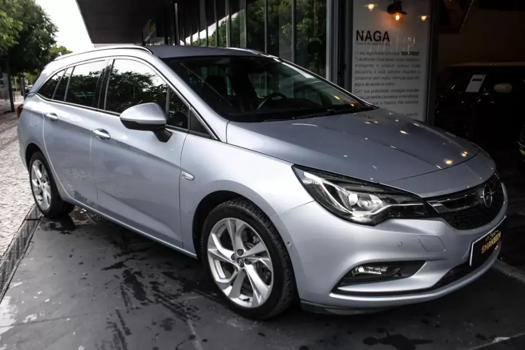 Opel Astra Sports Tourer 2016 - 7750 EUR, 120277 km - AUTO.MOTO.pt - 120277km - foto 6 de 38