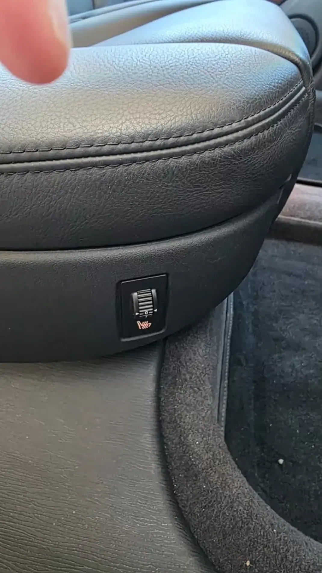 Citroën C6 2006 - 16490 EUR, 82000 km - AUTO.MOTO.pt - 82000km - foto 21 de 22