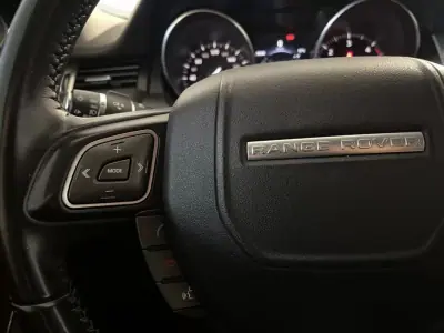Land Rover Range Rover Evoque 2017 - 16950 EUR, 149900 km - AUTO.MOTO.pt - 149900km - foto 18 de 32
