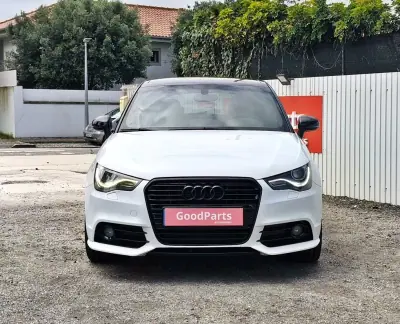 Audi A1 2012 - 11990 EUR, 155000 km - AUTO.MOTO.pt - 155000km - foto 12 de 29