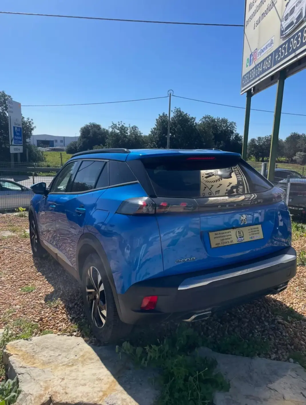 Peugeot 2008 2020 - 17900 EUR, 129081 km - AUTO.MOTO.pt - 129081km - foto 6 de 12