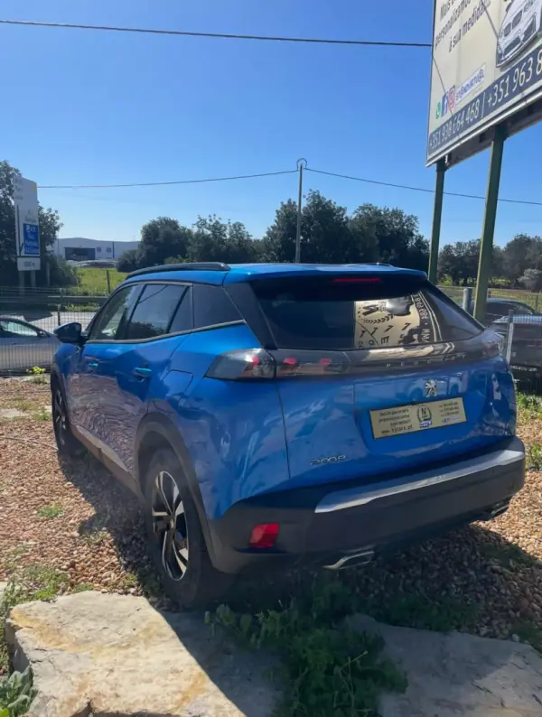 Peugeot 2008 2020 - 17900 EUR, 129081 km - AUTO.MOTO.pt - 129081km - foto 6 de 12