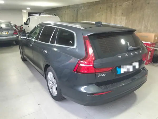 Volvo V60 2019 - 21000 EUR, 134000 km - 134000km - foto 4 de 10