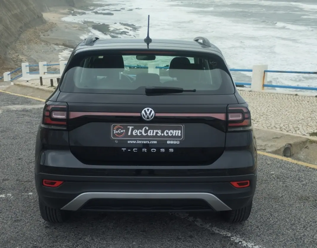 Volkswagen T-Cross 2019 - 16250 EUR, 147000 km - AUTO.MOTO.pt - 147000km - foto 5 de 13