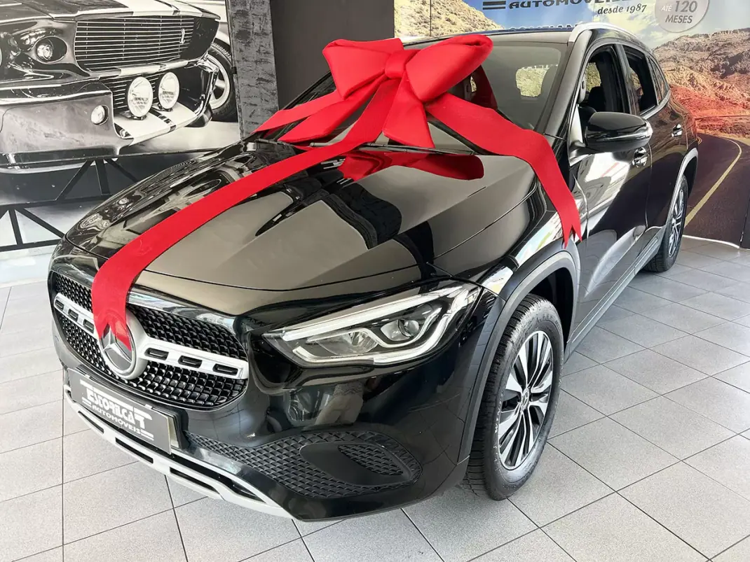 Mercedes-Benz GLA 250 2021 - 27600 EUR, 108896 km - AUTO.MOTO.pt - 108896km - foto 1 de 23
