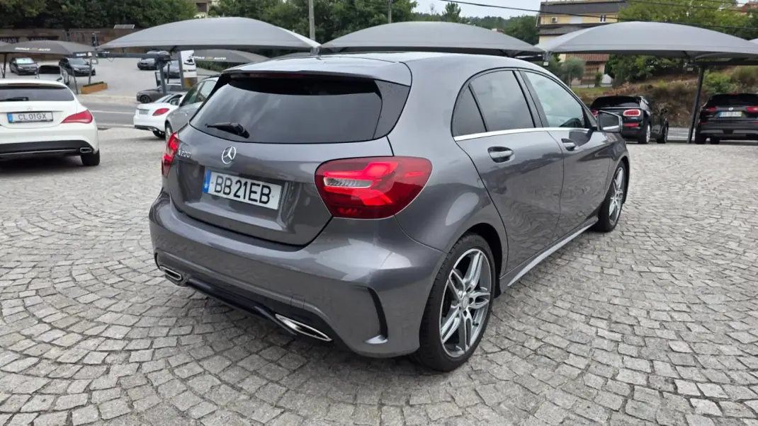 Mercedes-Benz A 200 2015 - 18490 EUR, 99000 km - 99000km - foto 11 de 26