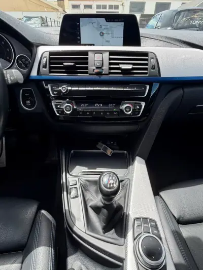 BMW 320 2019 - 23950 EUR, 152000 km - AUTO.MOTO.pt - 152000km - foto 6 de 34