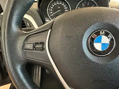 BMW 116 2011 - 13900 EUR, 210181 km - AUTO.MOTO.pt - 210181km - foto 10 de 22