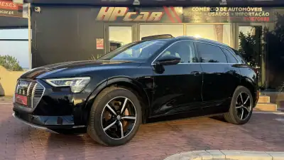 Audi e-tron 2019 - 27990 EUR, 99000 km - AUTO.MOTO.pt - 99000km - foto 26 de 33