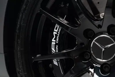 Mercedes-Benz AMG GT 2020 - 279950 EUR, 12000 km - AUTO.MOTO.pt - 12000km - foto 11 de 60