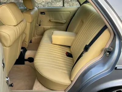 Mercedes-Benz 300 1982 - 13900 EUR, 233000 km - AUTO.MOTO.pt - 233000km - foto 18 de 32